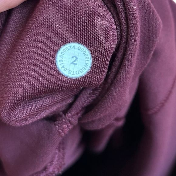 Lululemon Align Crop *21" Garnet- High Rise Cropped Leggings- Size 2 - Picture 12 of 14